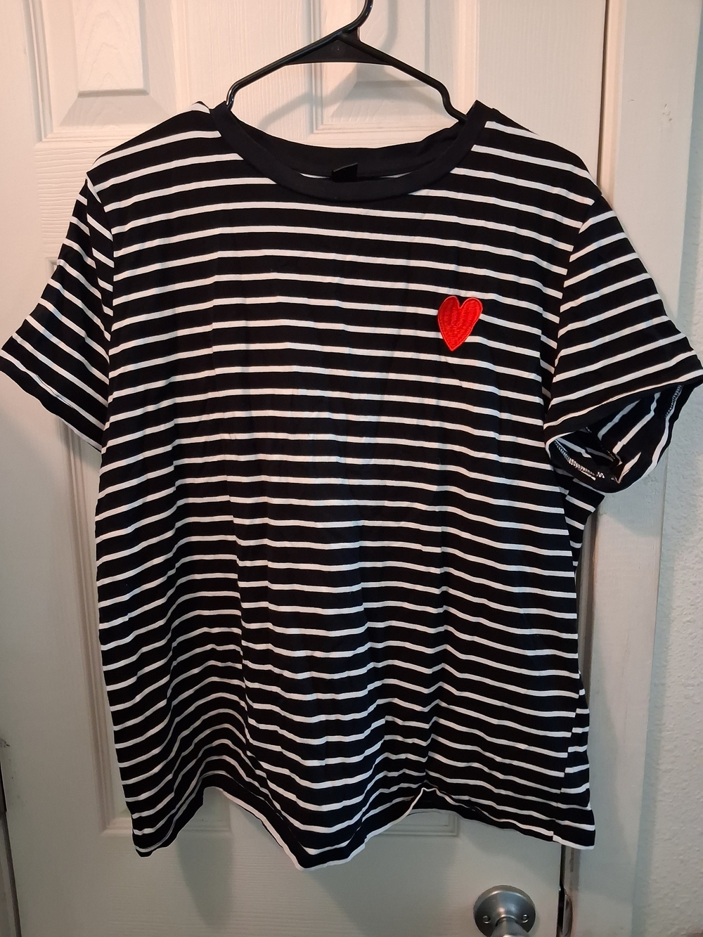 SHEIN Curve Black & White Striped Tee with Red Heart Patch